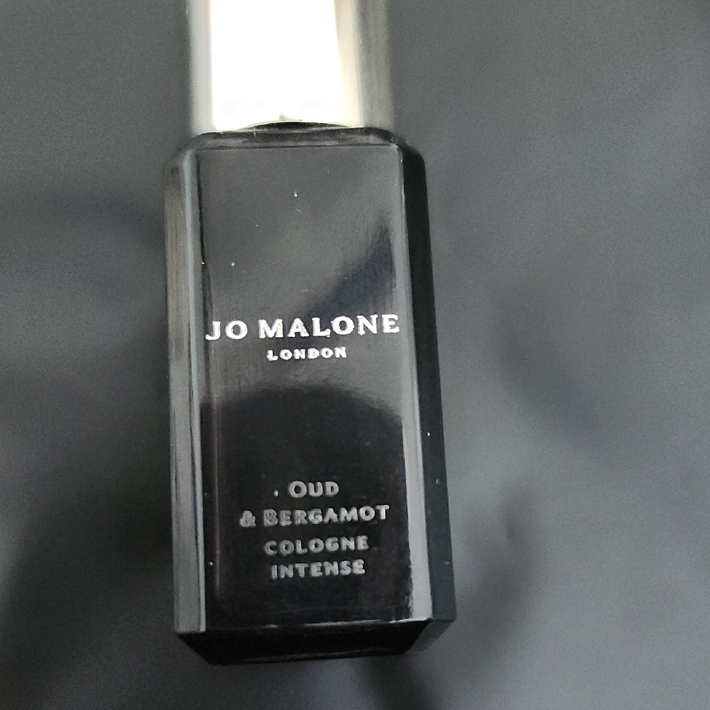 Jo Malone Mini Fragrance Set - Black and Silver Bottles - Picture 4 of 5